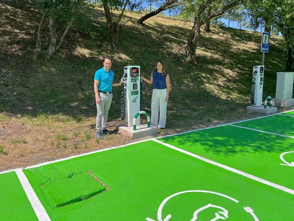 Cantur pone en servicio 74 puntos de recarga para vehículos eléctricos